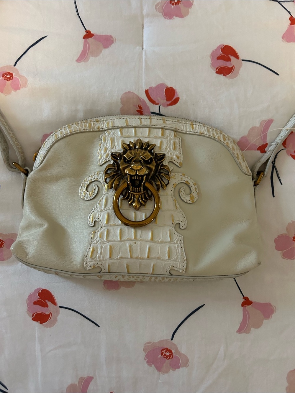 Sharif Ivory Crossbody Bag with Gold Lion Ring